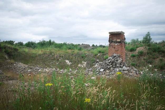 Dlaczego ruiny w Polsce wciąż fascynują miłośników historii?