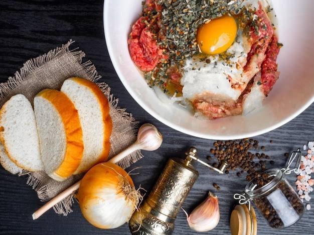 Białystok gdzie zjeść kartacze w klimatycznym miejscu?