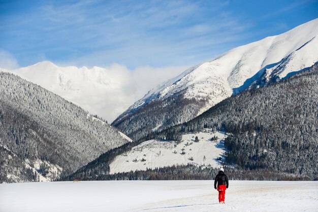 Tatry zimą gdzie iść by zobaczyć najpiękniejsze widoki?