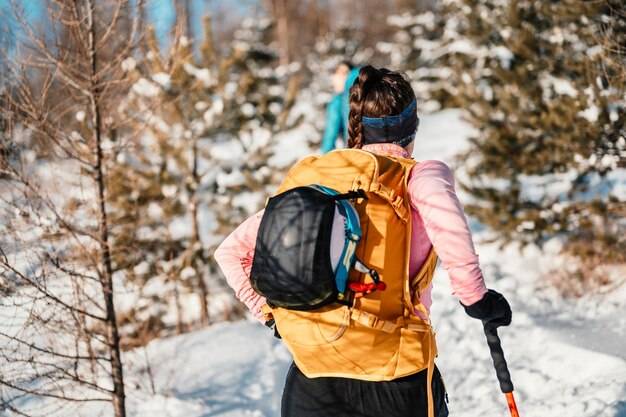 Co wziąć na wyjazd w góry zimą żeby czuć się komfortowo?
