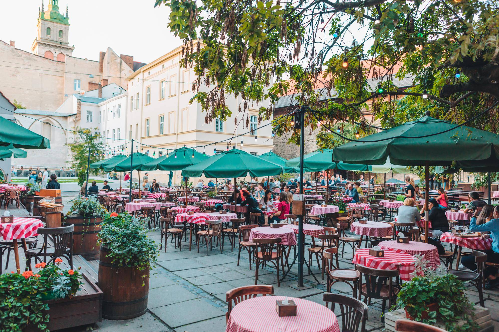 Stary rynek Poznań gdzie zjeść smacznie i klimatycznie?